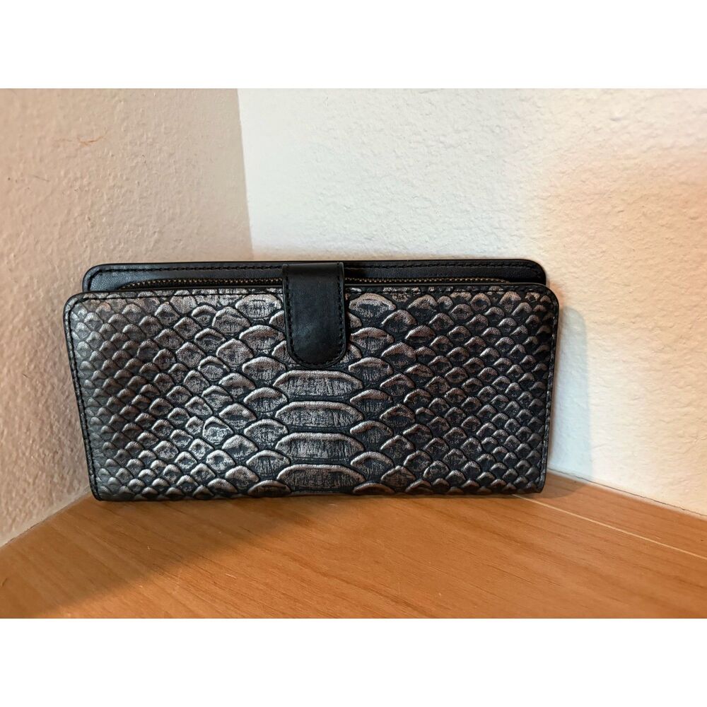 Coach Metallic Black Exotic Embossed Leather Slim Wallet NWT flaw noted